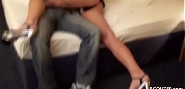 Mein Stiefbruder hat Sorgen und ich lasse mich ficken